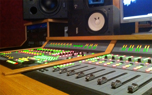 mixing-desk